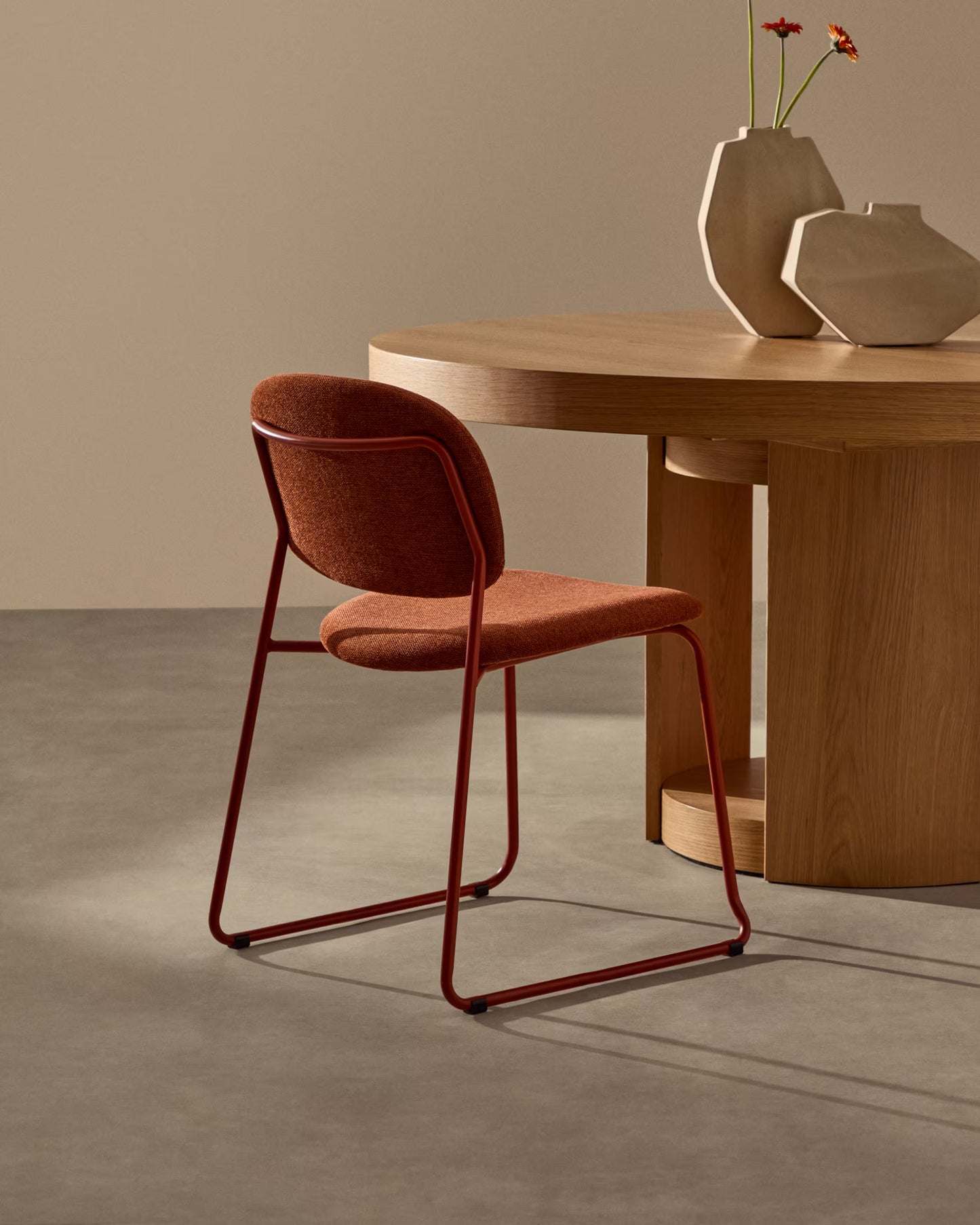Kave Home Meli eetkamerstoel chenille Terracotta
