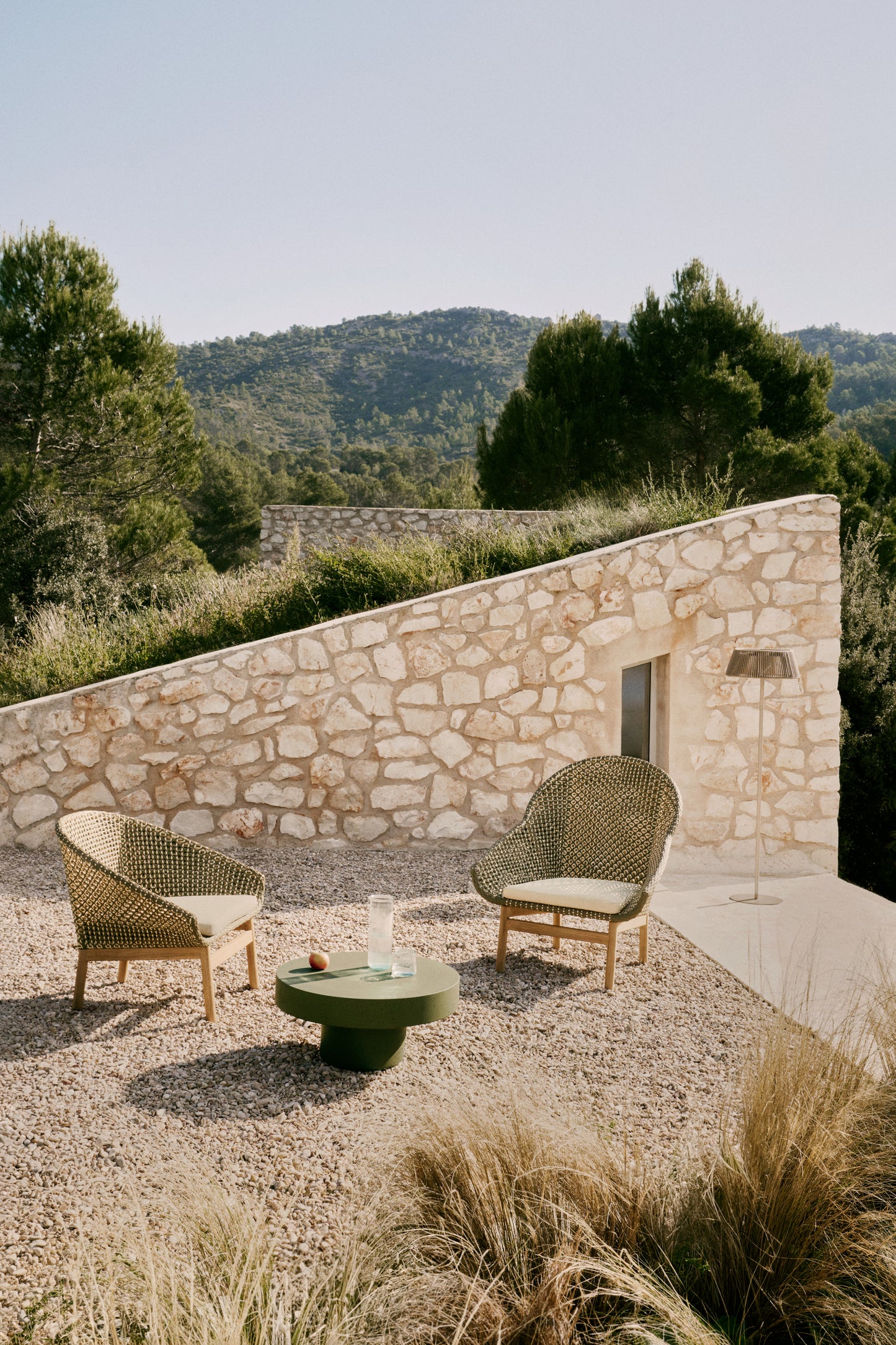 Kave Home Olbia loungestoel met hoge rug Rattan