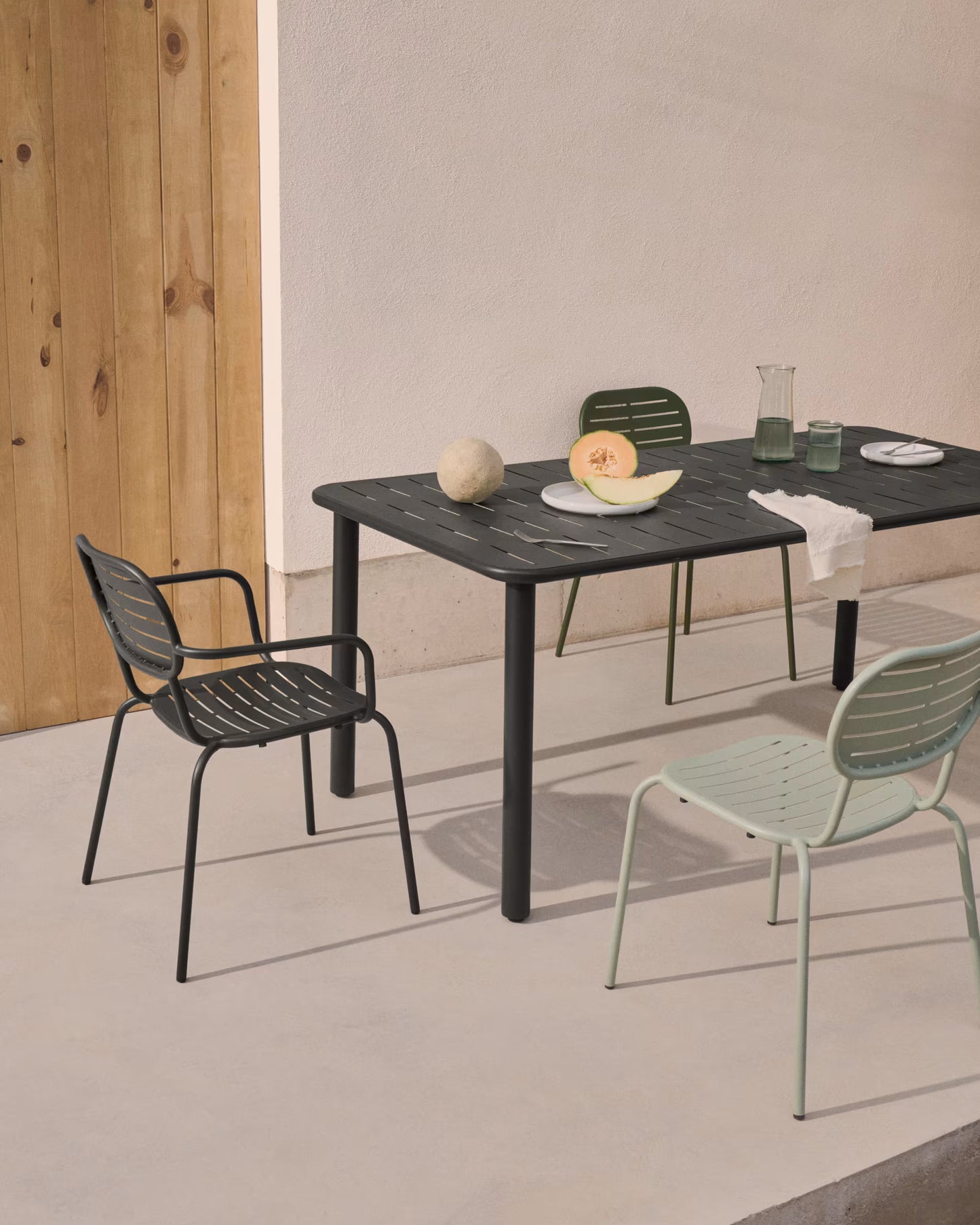 Kave Home Brai tuinstoel gegalvaniseerd Donkergrijs