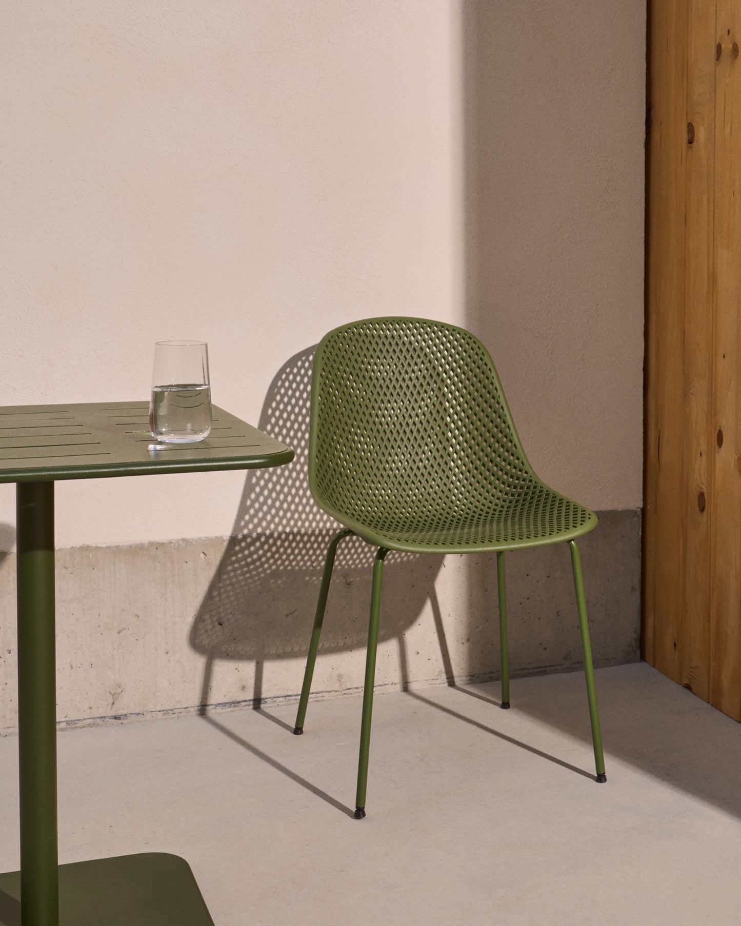 Kave Home Quinby tuinstoel Groen