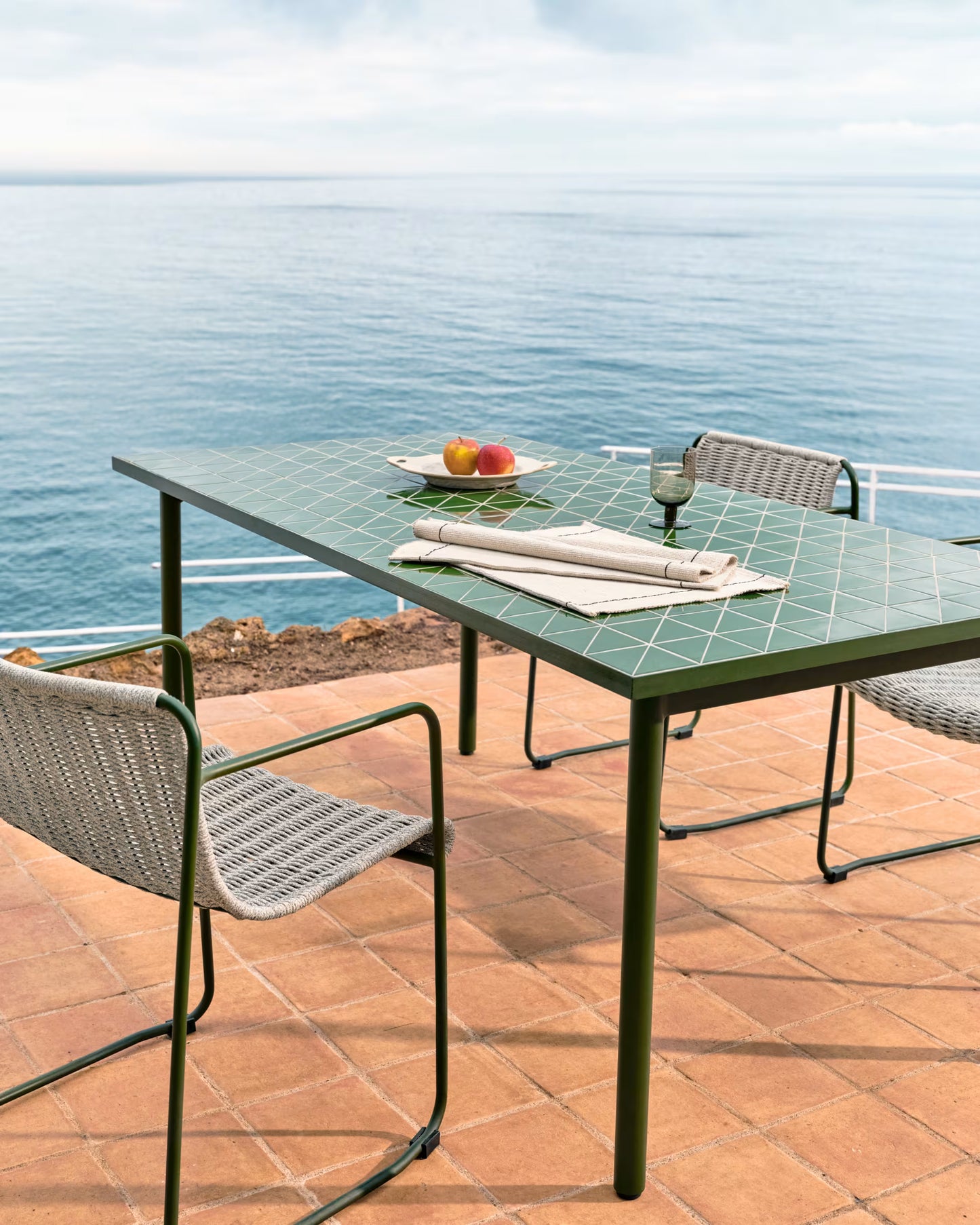 Kave Home Maurina tuintafel 182x91 cm Groen