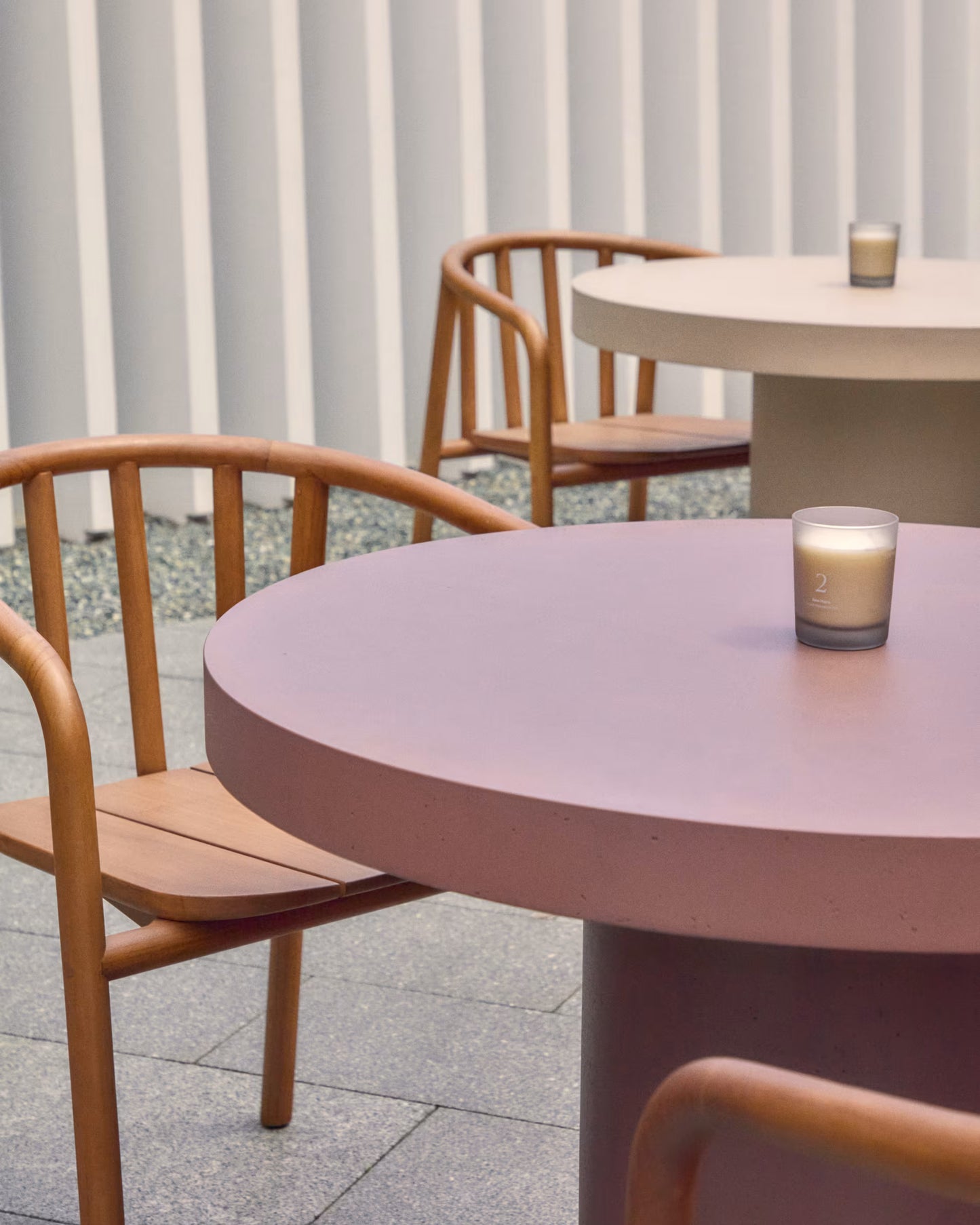 Kave Home Aiguablava tuintafel Ø90 cm cement Terracotta