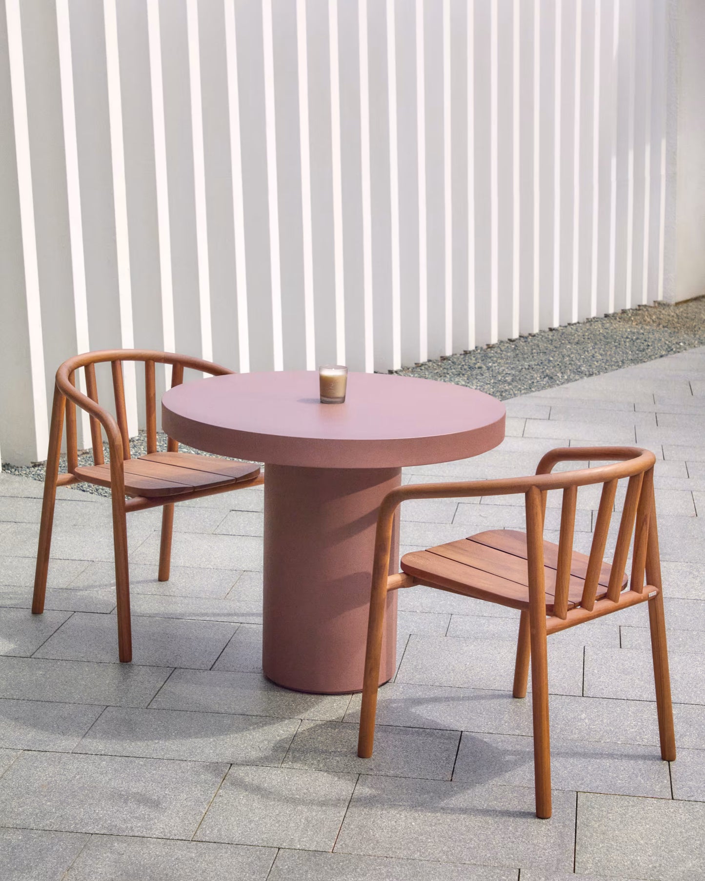 Kave Home Aiguablava tuintafel Ø90 cm cement Terracotta