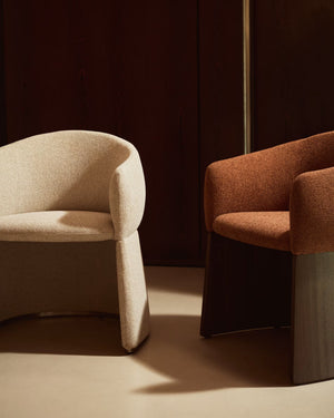 Kave Home Bosca eetkamerstoel chenille Terracotta walnoot