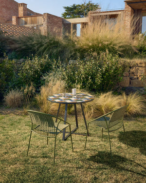 Kave Home Tella tuintafel Ø120 cm Meerkleurig