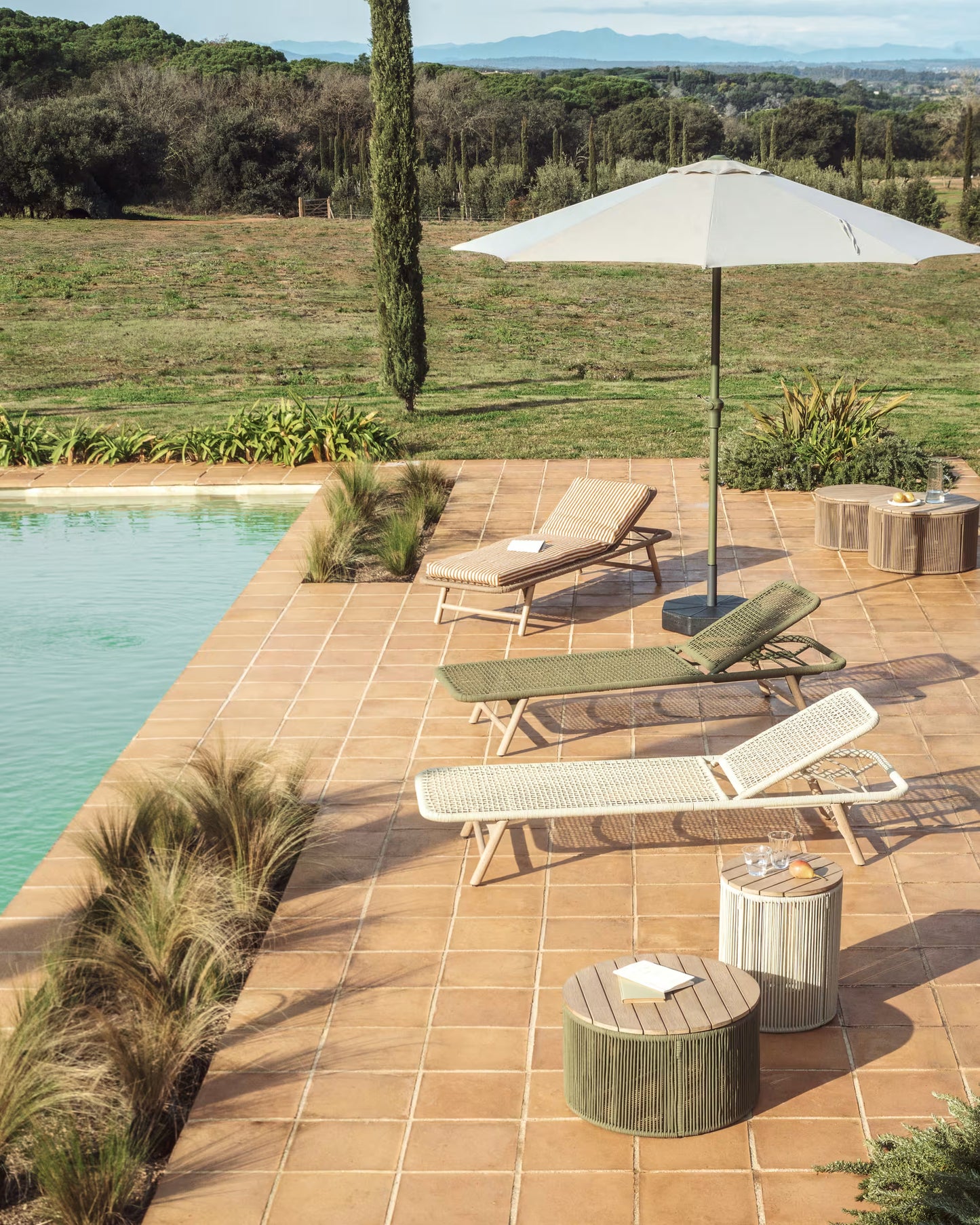 Kave Home Dandara bijzettafel Ø60 cm Groen