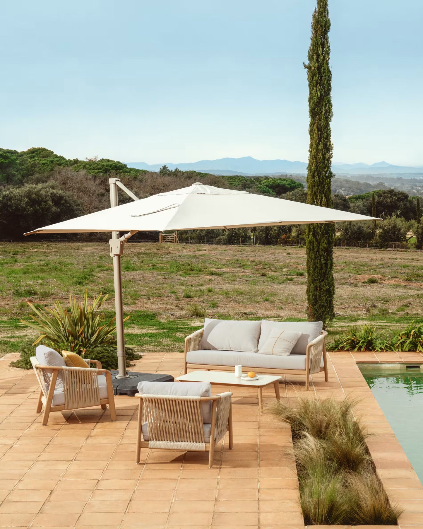 Kave Home Noli parasol Taupe