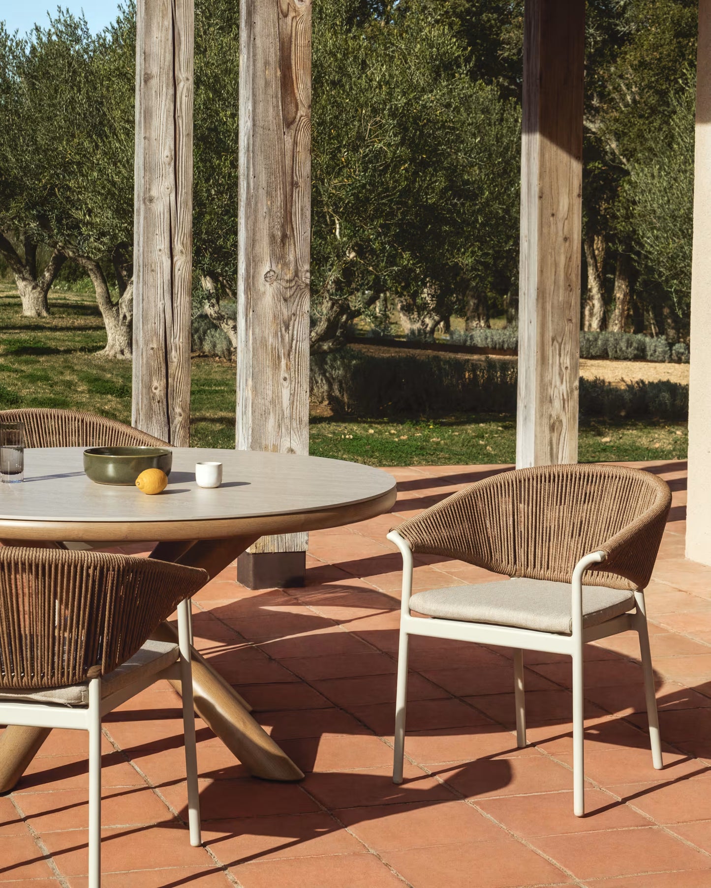 Kave Home Zuara tuinstoel Ecru