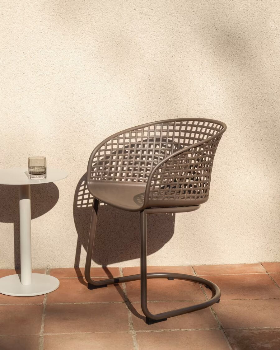 Kave Home Tenaro tuinstoel Bruin