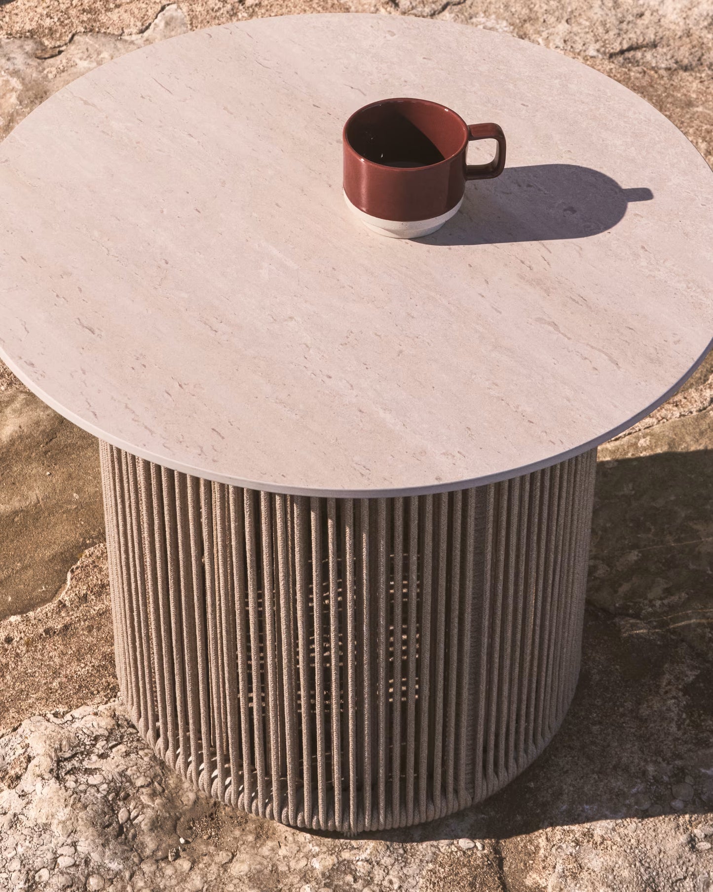 Kave Home Orosei bijzettafel Ø55 cm Ecru