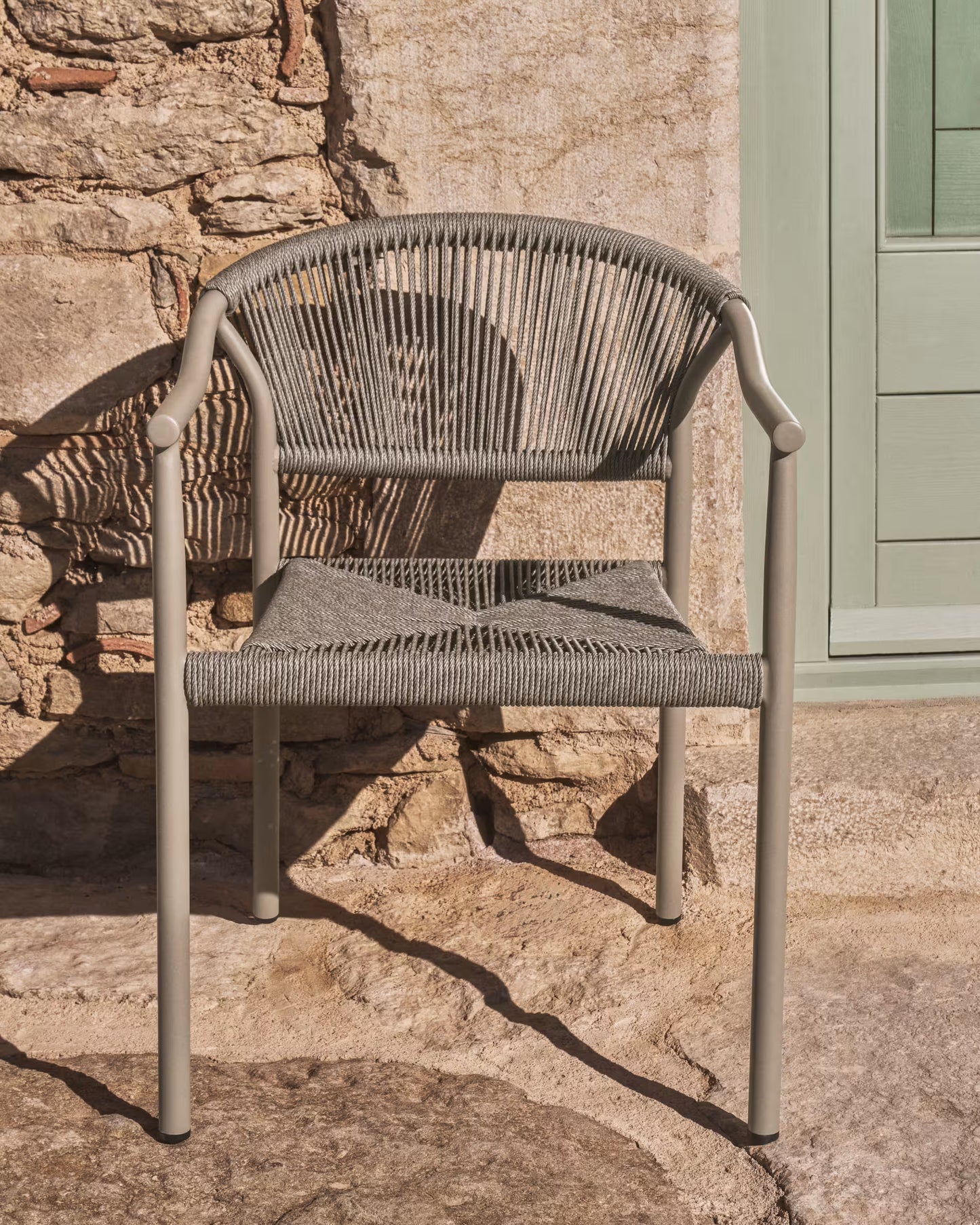 Kave Home Livadia tuinstoel Taupe