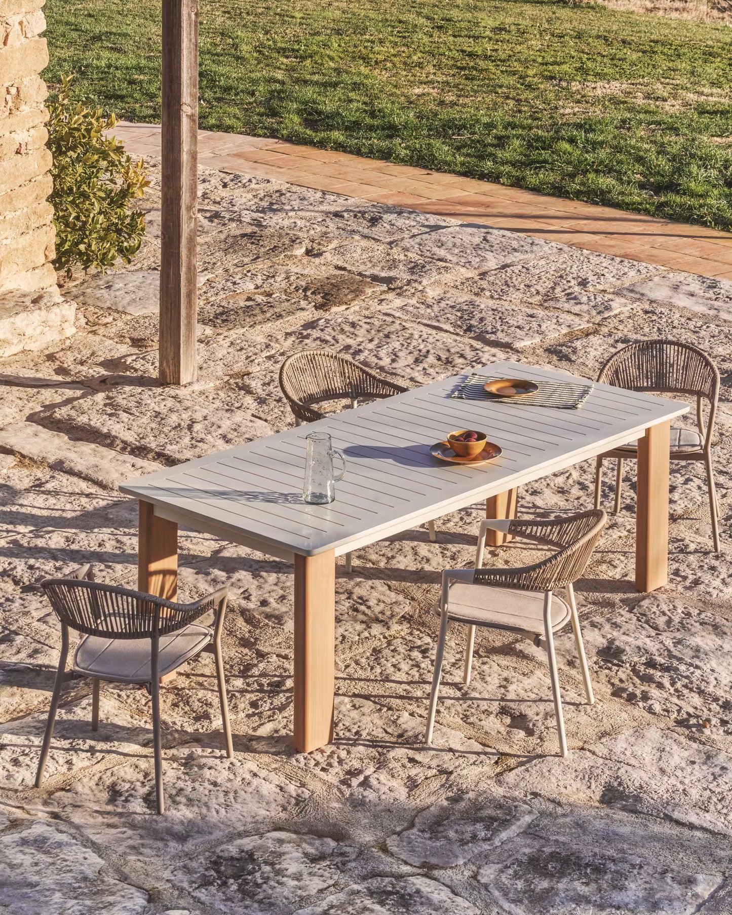 Kave Home Alimia tuinstoel Ecru