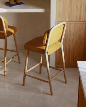 Kave Home Helda barkruk H65 chenille Mosterd