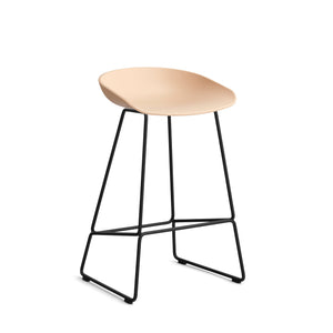 HAY About a Stool AAS 38 barkruk H65 zwart Pale Peach 2.0