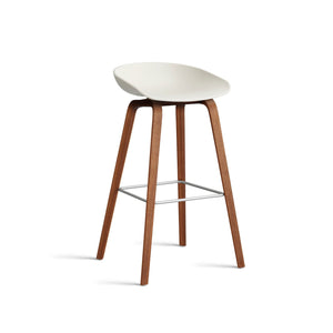 HAY About a Stool AAS 32 barkruk H75 walnoot Melange Cream 2.0