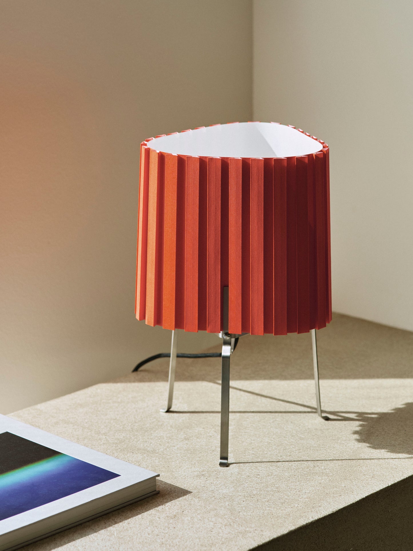 HAY Canelé tafellamp Tomato Red