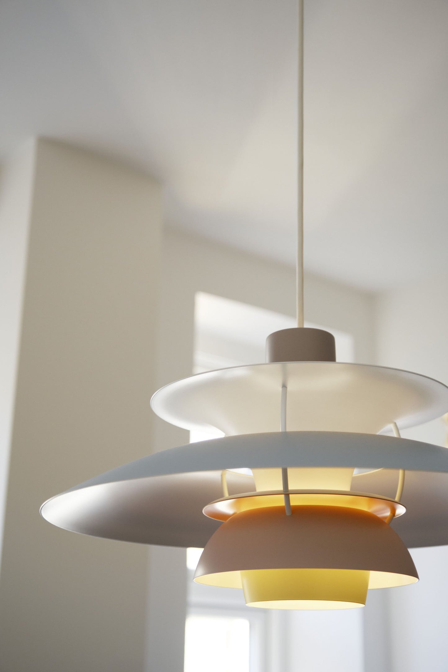 Louis Poulsen PH 5 hanglamp Pastel Oyster Blue Rose