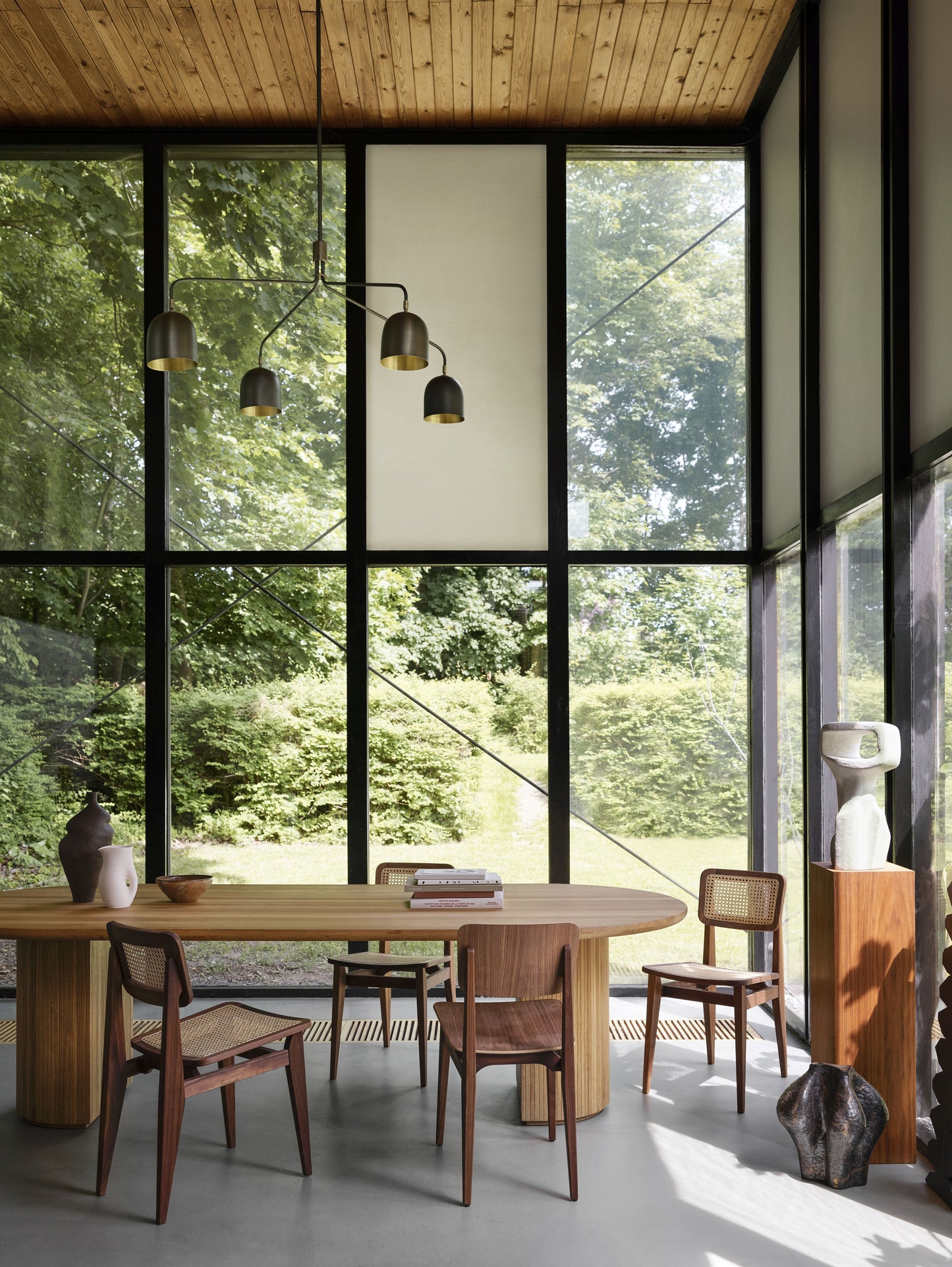 Gubi Moon Elliptical eettafel 290x105 cm gezeept eiken