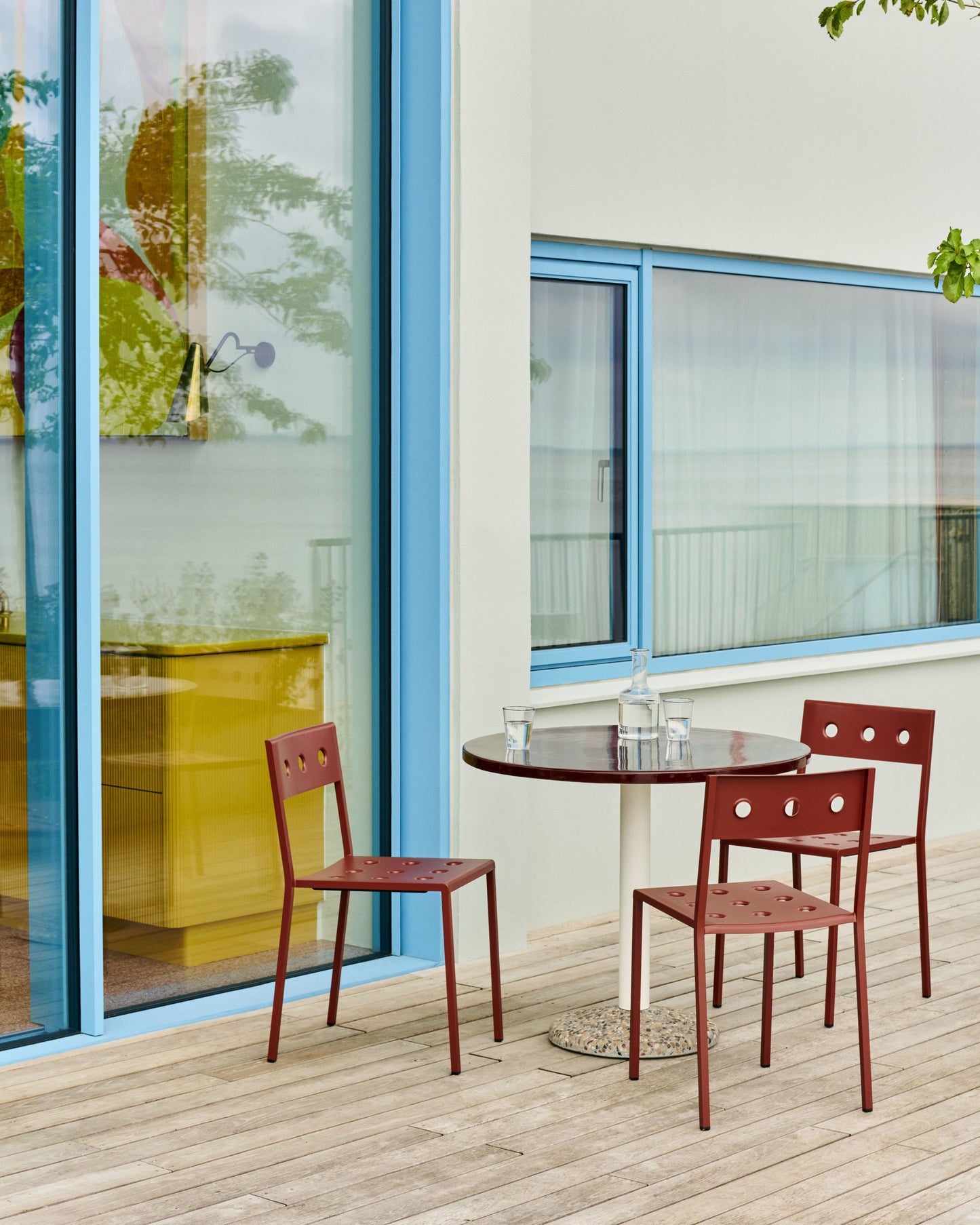 HAY Ceramic tuintafel Ø90 cm Bordeaux