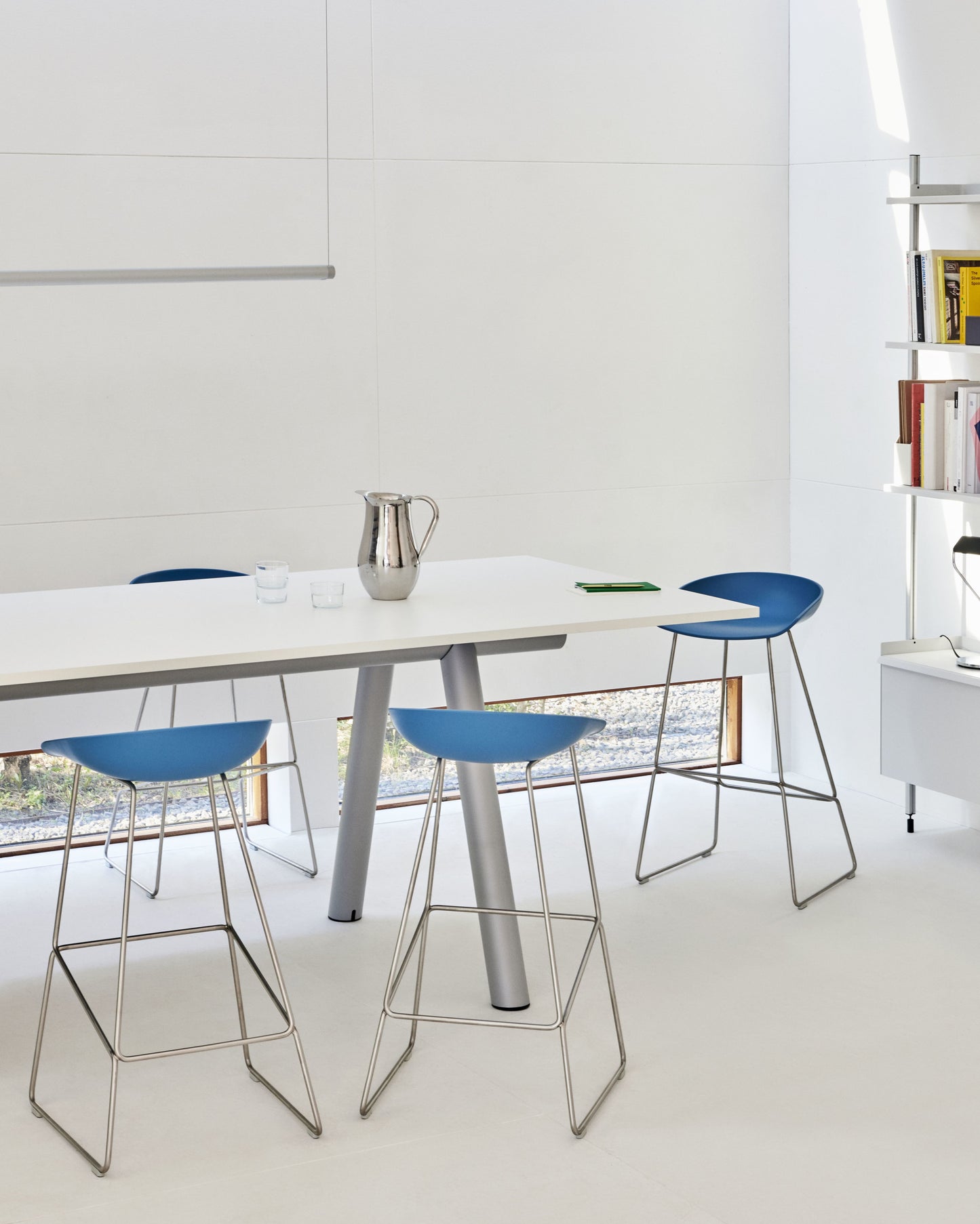 HAY About a Stool AAS 38 barkruk H65 Khaki 2.0 RVS