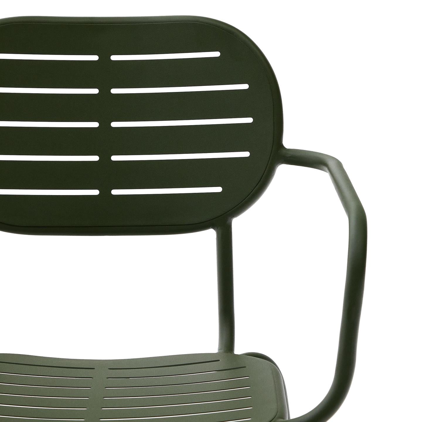 Kave Home Brai tuinstoel met arm gegalvaniseerd Groen