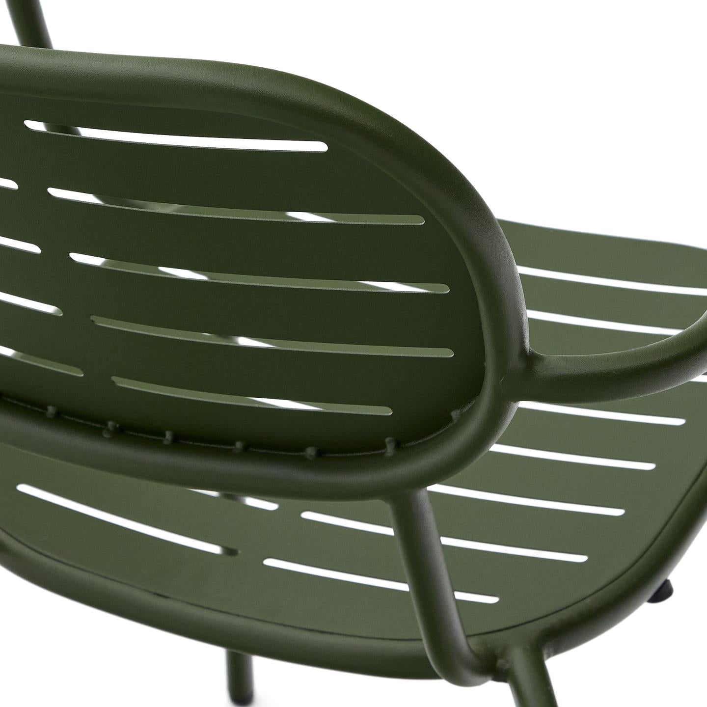 Kave Home Brai tuinstoel met arm gegalvaniseerd Groen