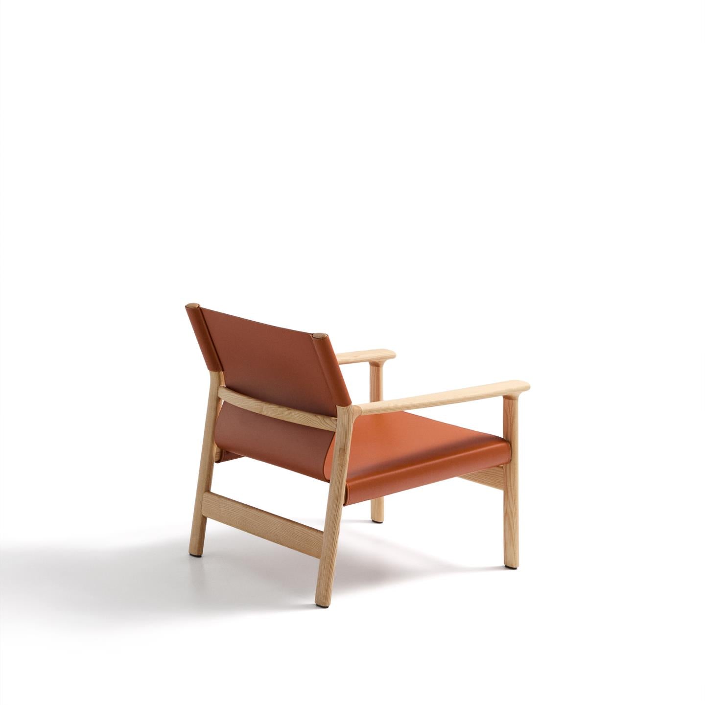 Kave Home Jan fauteuil leder Lichtbruin essenhout