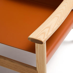 Kave Home Jan fauteuil leder Lichtbruin essenhout