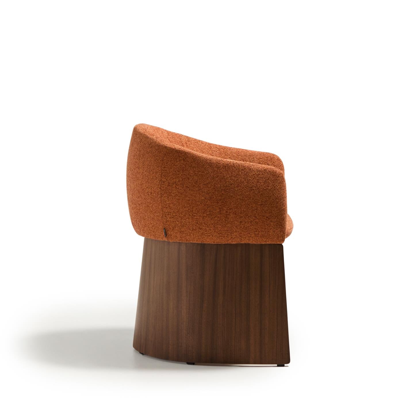 Kave Home Bosca eetkamerstoel chenille Terracotta walnoot