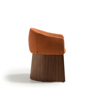 Kave Home Bosca eetkamerstoel chenille Terracotta walnoot