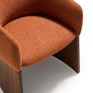 Kave Home Bosca eetkamerstoel chenille Terracotta walnoot