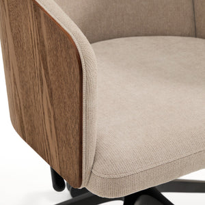 Kave Home Madai bureaustoel chenille Beige walnoot