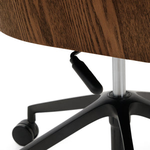 Kave Home Madai bureaustoel chenille Beige walnoot
