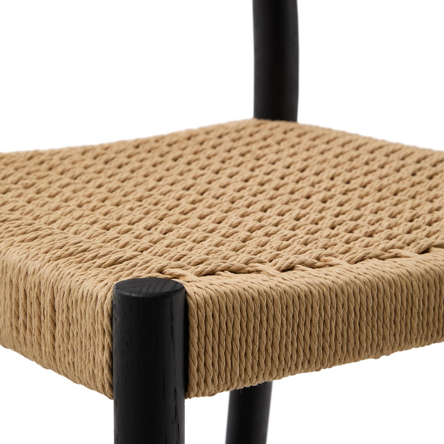 Kave Home Yalia barkruk H65 met rugleuning Zwart