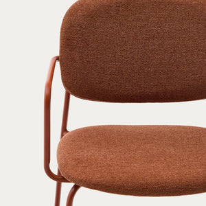 Kave Home Meli eetkamerstoel met arm chenille Terracotta