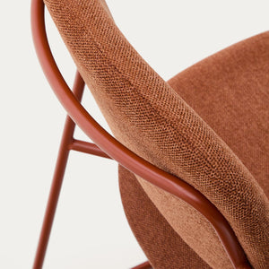 Kave Home Meli eetkamerstoel met arm chenille Terracotta