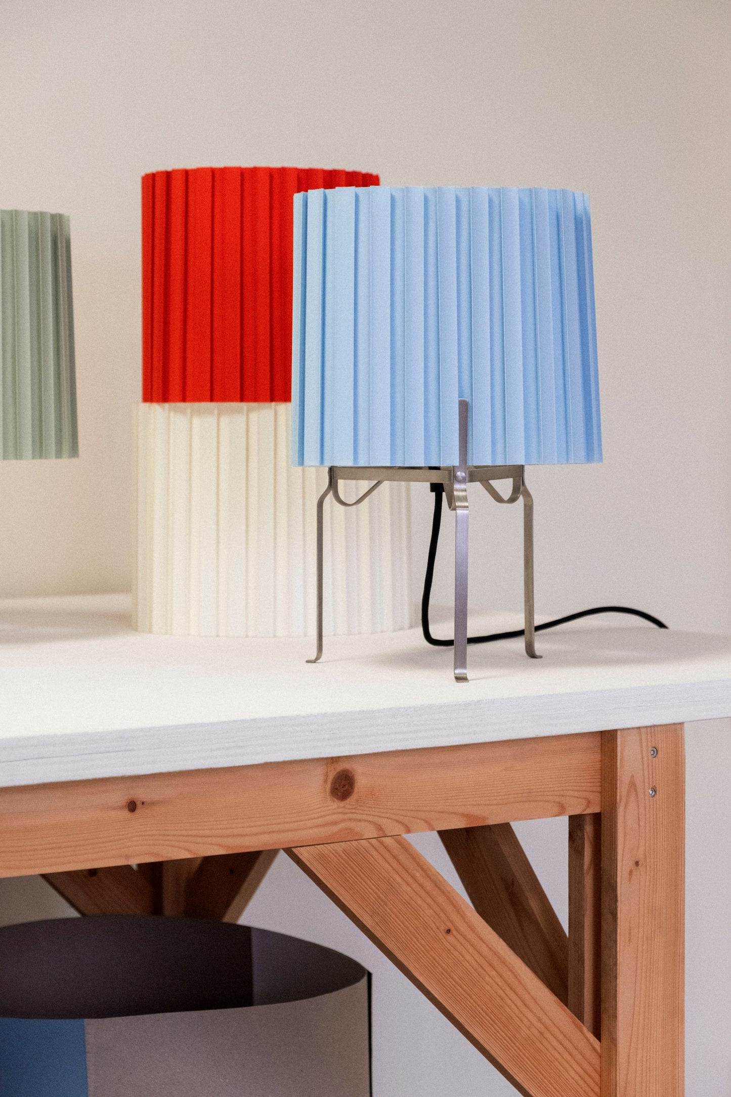 HAY Canelé tafellamp Soft Blue
