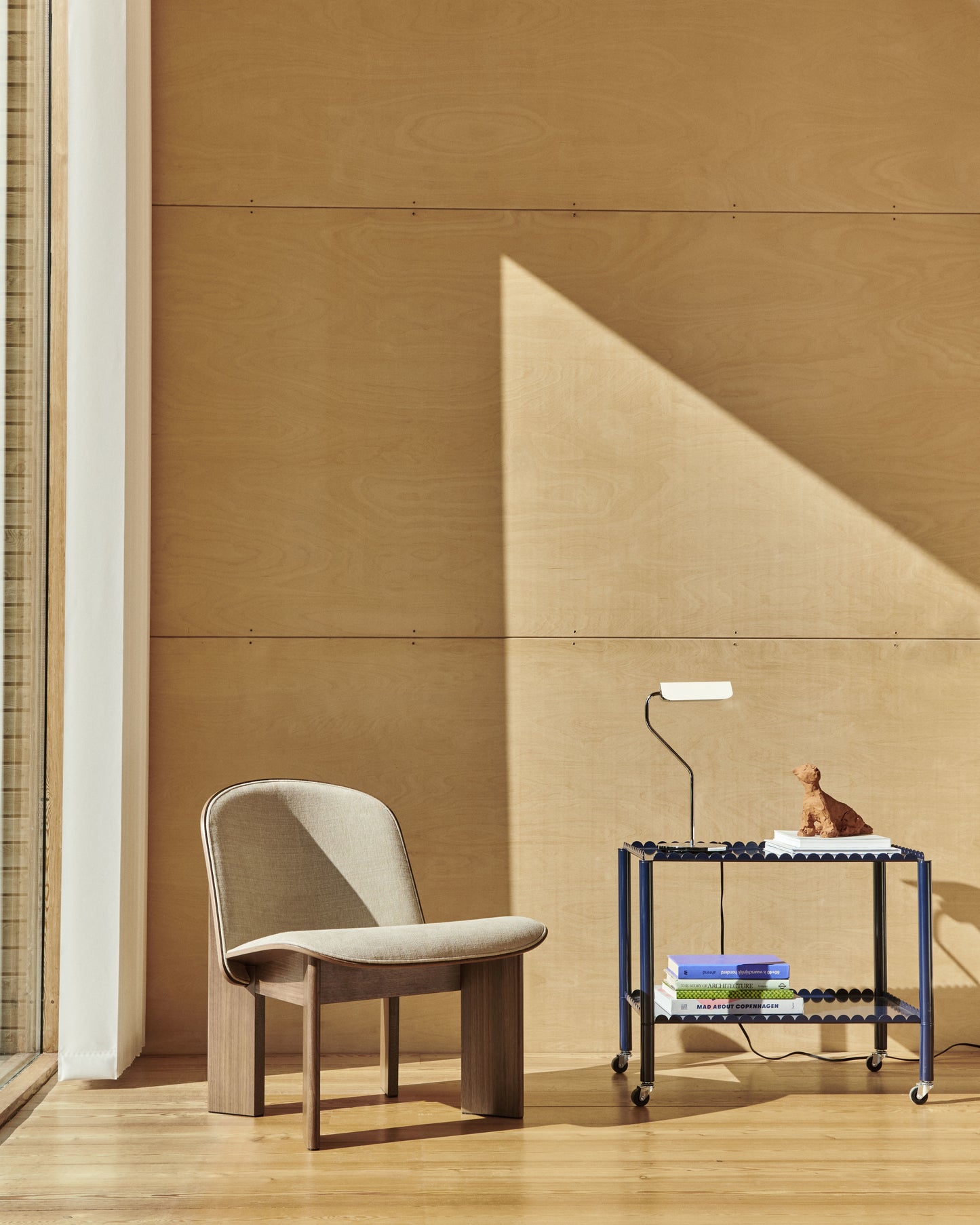 HAY Chisel fauteuil Volume 01/gelakt notenhout