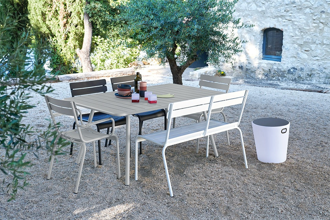 Fermob Luxembourg tuinbank met rugleuning Maya blue