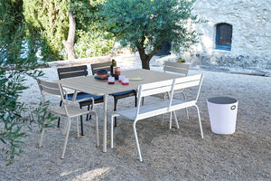 Fermob Luxembourg tuinbank met rugleuning Maya blue