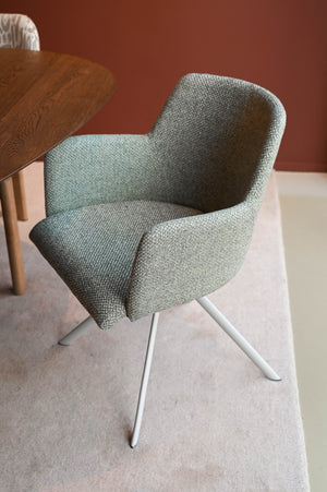 HelloChair HC119 Lysa eetkamerstoel Be Great Olive spinpoot straight beige