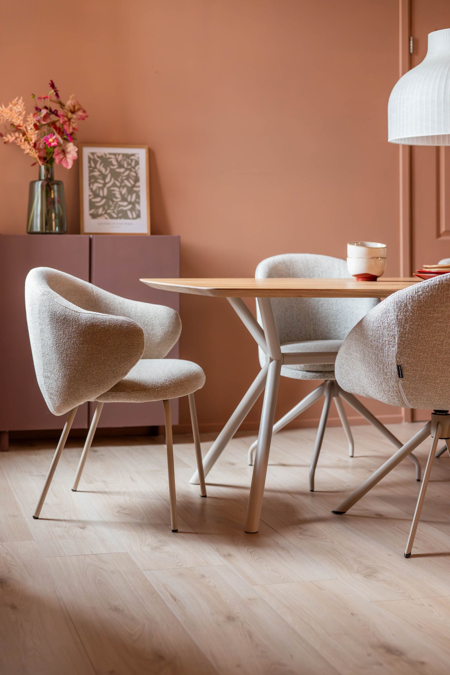 HelloChair HC01 Boby 2.0 armstoel vierpoot beige Chacha Sand