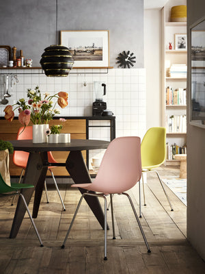 Vitra Eames DSX eetkamerstoel Cotton White zwart gepoedercoat