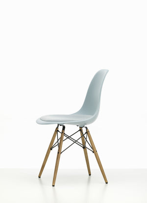 Vitra Eames DSW eetkamerstoel vast zitkussen Ice Grey esdoorn