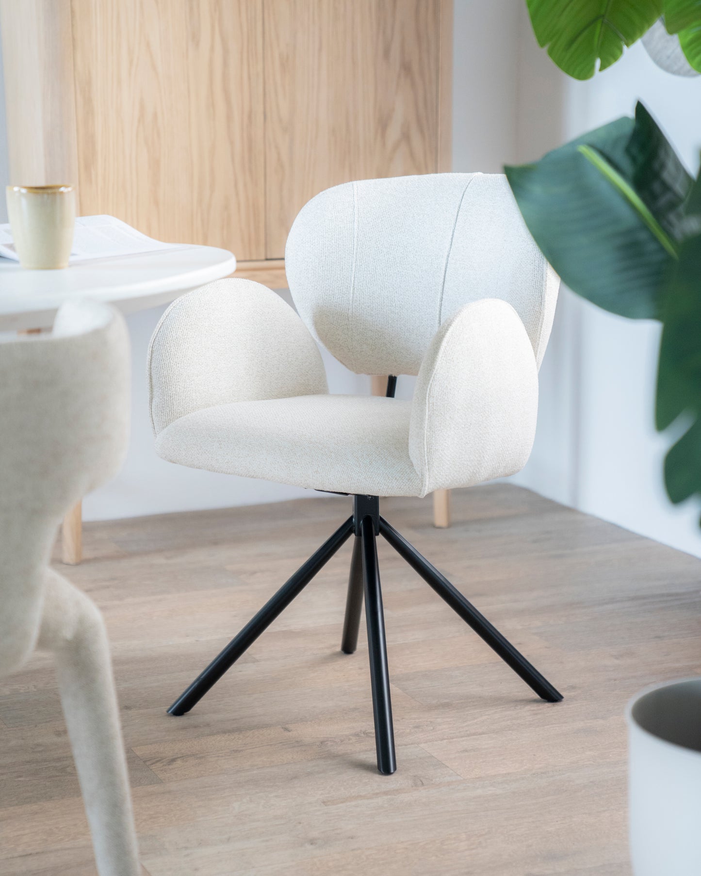 Eleonora Rosalin eetkamerstoel Beige