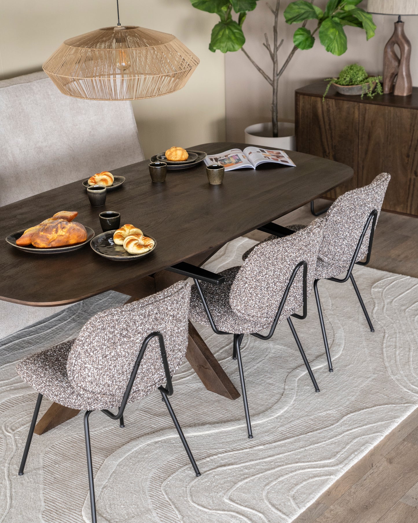 Eleonora Jon eetkamerstoel met arm Maywood Beige