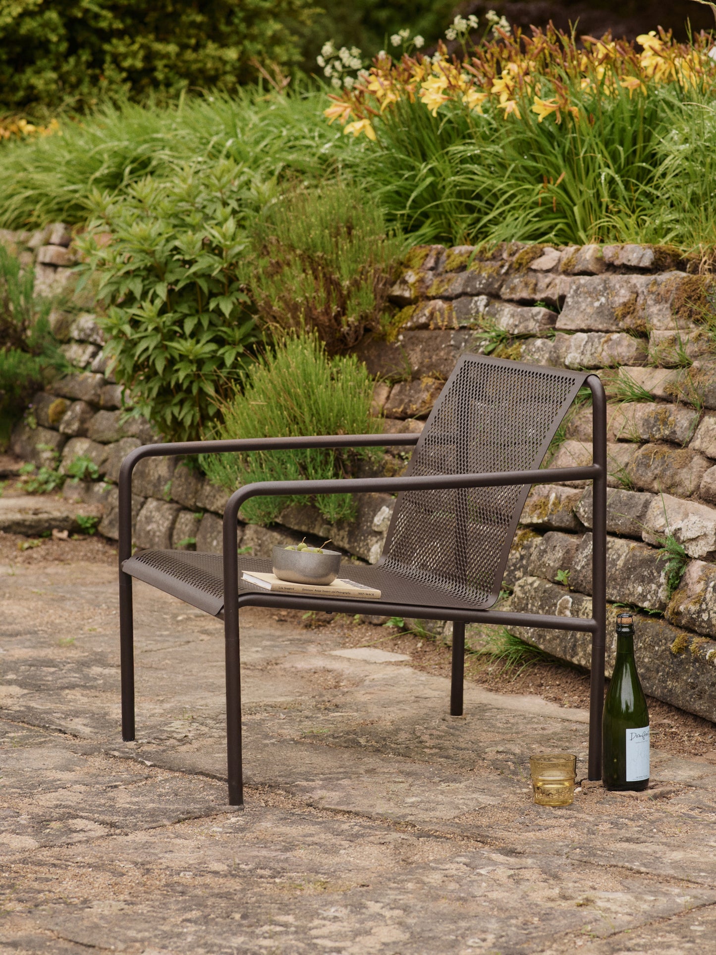 Ferm Living Dapple loungestoel Dark Brown
