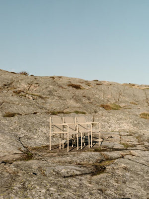 Ferm Living Dapple tuinstoel met armleuning Cashmere