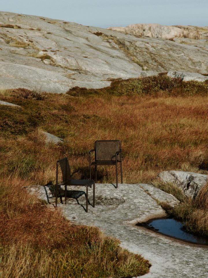 Ferm Living Dapple tuinstoel met armleuning Cashmere