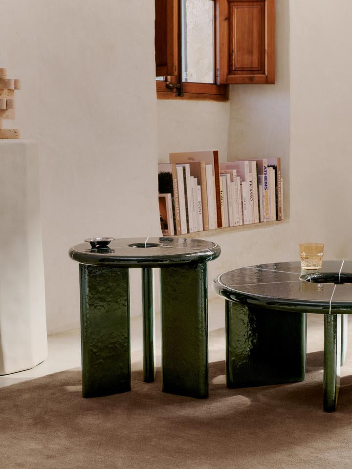 Ferm Living Deya bijzettafel Ø47 cm Dark Green